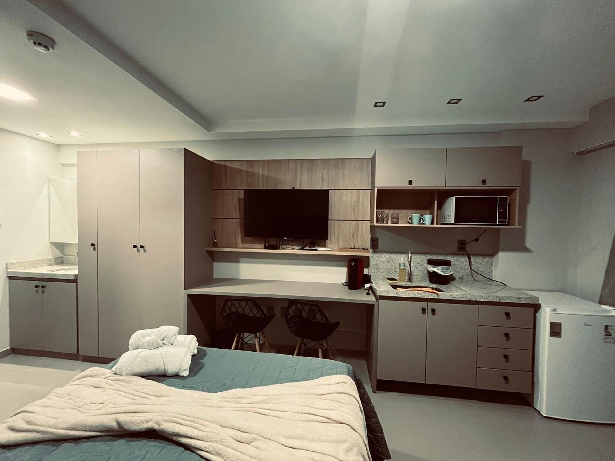 Flat Em Frete A Praia. Bh 430. Apartamento